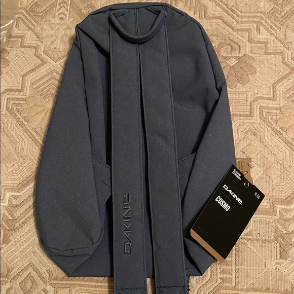 Dakine Cosmo 6.5L Blue Backpack/NWT - Picture 10 of 13